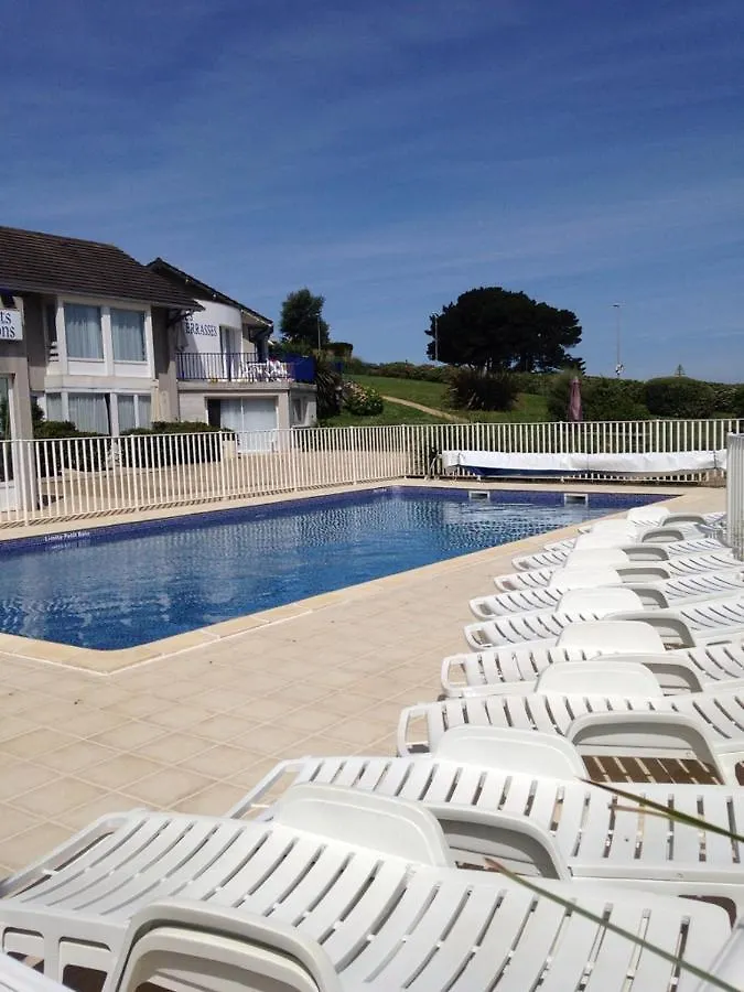 Belle Vue Mer Studio Piscine Trévou-Tréguignec アパート